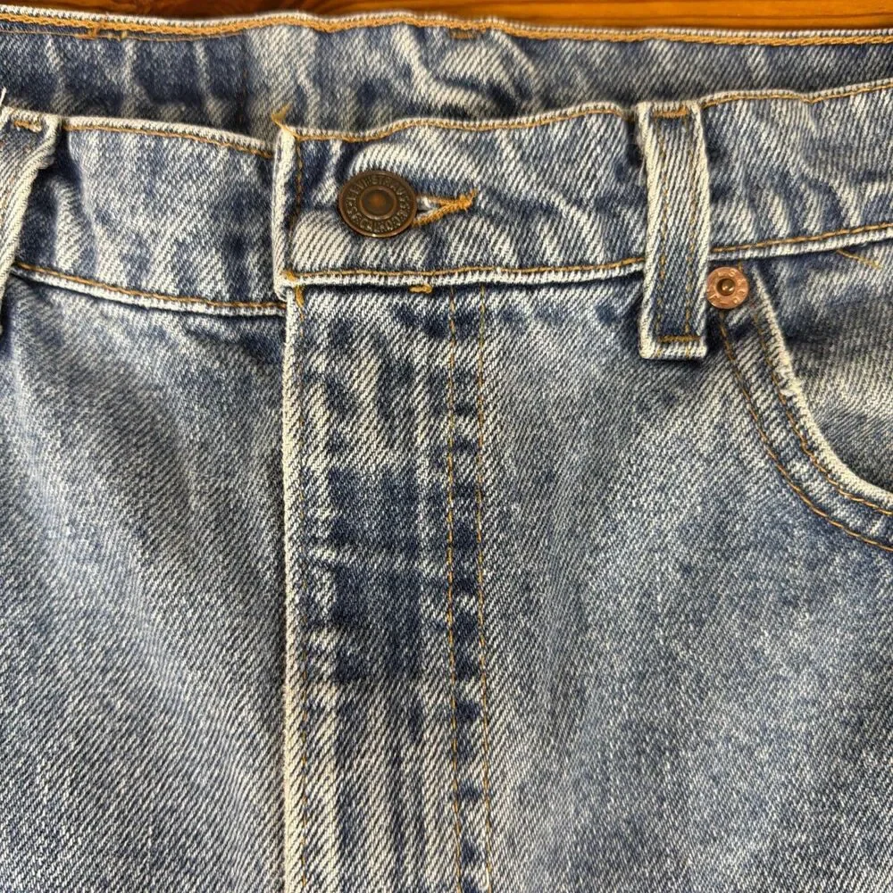 Vintage 1991 Levi's 505 Denim Jeans Men's Size 36x30 Black Bat Wing Made in USA